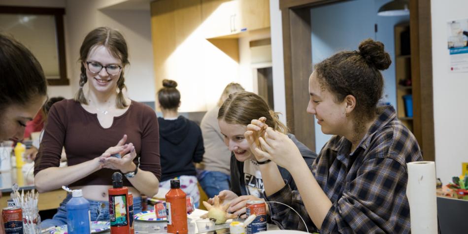 Teen Nights at the Sun Valley Museum of Art
