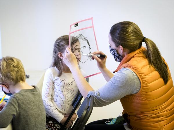 FAMILY PROGRAM: Afternoon Art (for families with kids ages 5–12)
